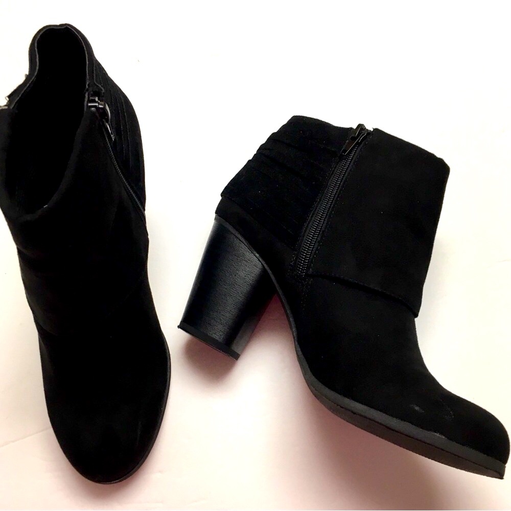 Madden Girl Destroy Booties 7 Ankle Boots Black Faux Suede Chunky Fall Winter